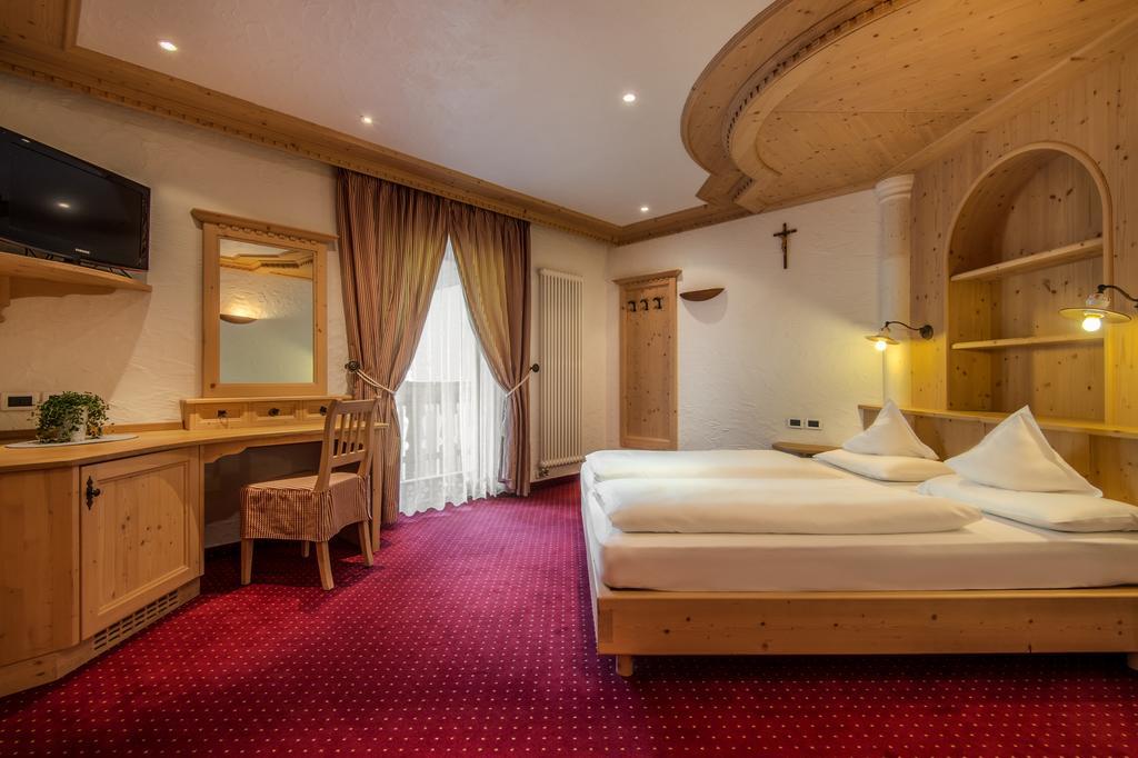 Hotel Gran Ciasa Кольфоско Екстер'єр фото